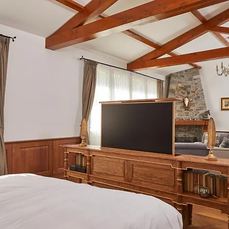 Chateau De Clotte & Suites * Les Salles-de-Castillon