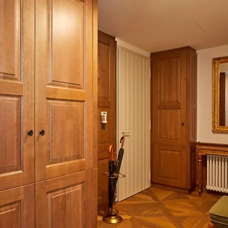 Panzió Chateau De Clotte & Suites